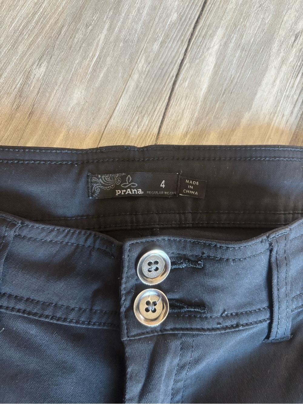 Prana Women’s Black Cargo Stretch Pants - Picture 5 of 9